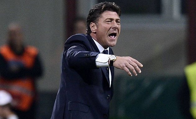 Napoli coach Mazzarri defends tactics for Genoa draw